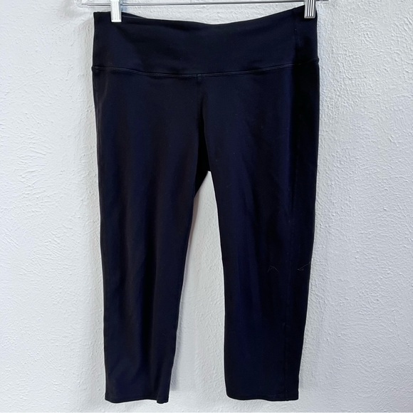 Athleta black Capri leggings - Picture 1 of 6